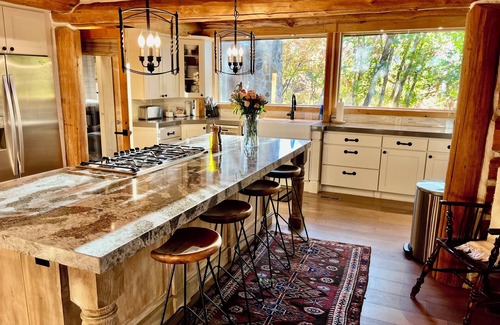 Sundance Cabin | Sundance Compound, Large Groups, Hot Tub, Casita, Sleeps up to 18!
