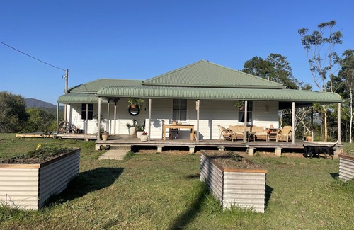 Brierfield Other | Sundance River front farm Stay