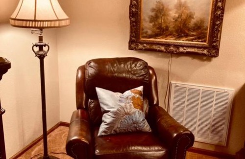 Cheyenne Bed & Breakfast | Sundance Suite - Prairie Rose Bed & Breakfast
