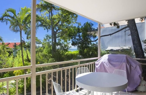 Noosa Heads Apartment | Sundown Lodge 1 - Near Hastings St & the beach