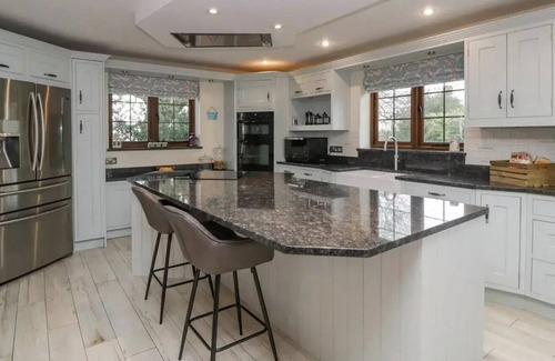 Raymonds Hill Cottage | Sundowner Cottage Near Axminster Devon