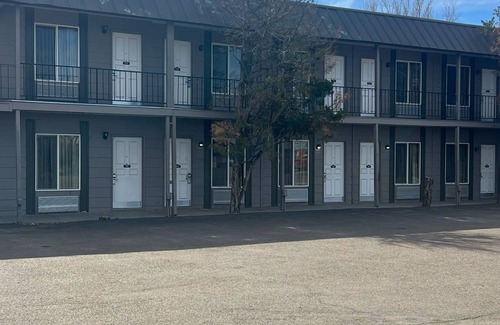 Forsyth Hotel | Sundowner Inn Forsyth