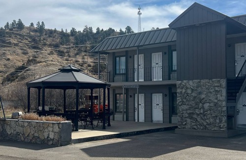 Forsyth Hotel | Sundowner Inn Forsyth