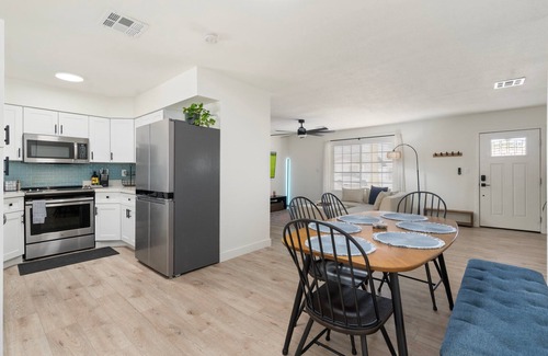 East Mesa House | Sunfit Dreams | 2BD, BBQ, Pool & Fitness