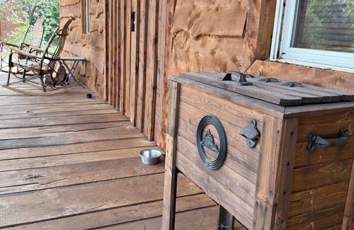 Lamont Cabin | Sunflower Cabin