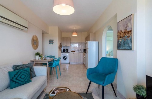 Skala Apartment | Sunny 2-BR Apartment in Mackenzie