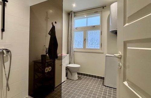 Saarde Apartment | Sunny 2-room apartment with king size bed