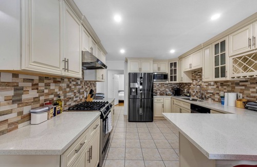 Midway City House | Sunny 3BR Cali Comfort Stay