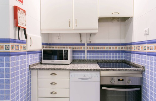 Santa Engracia Apartment | Sunny Alfama | Family-Friendly | Fast WiFi