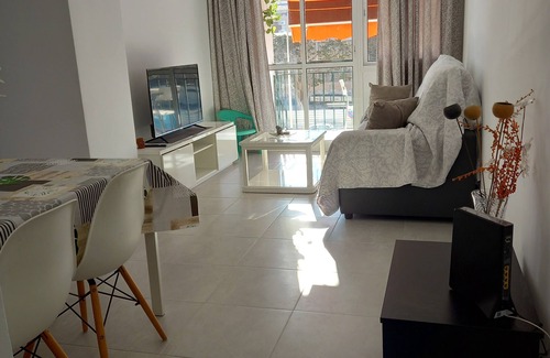 Cruz de Humilladero Apartment | Sunny and central terrace apartment