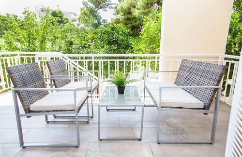 Glyfada Apartment | Sunny and minimal apt in Glyfada with 3 bdrm