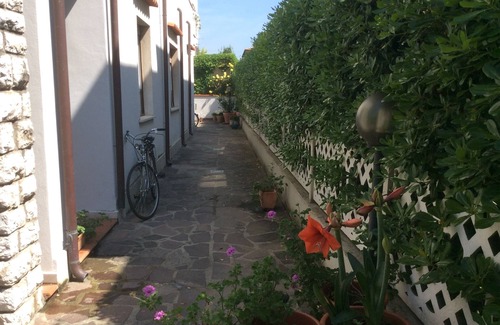 Pisa Apartment | Sunny apartment in a residential area, not far from the historic center