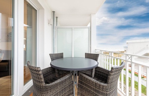 Grossenbrode Apartment | Sunny apartment with balcony and sauna in the complex - only 25 meters to the Baltic Sea