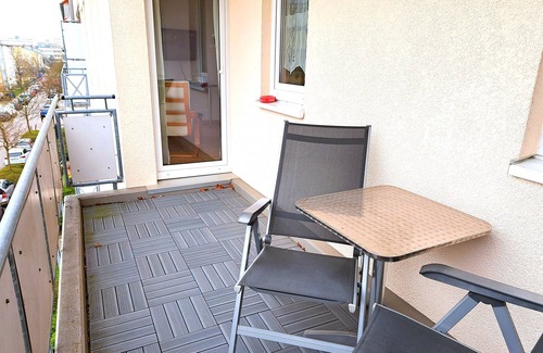Rostock Apartment | Sunny apartment with balcony in the center - Apartment