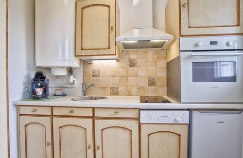 Cabourg Apartment | Sunny Balcony Apartment for 4 in Cabourg, 2 Bedrooms, Near Beach and Shops