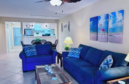 Siesta Key Condo | Sunny Beach Retreat on Siesta Key