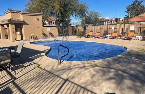 Apache Junction Condo | Sunny condo with pool, spa & Superstition Mountain view. Hiking, golfing & more.