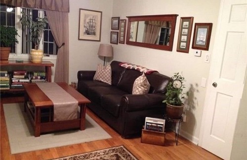 Huntington Apartment | Sunny/Cozy 1 Bdrm Apt, 1 Hr To NYC