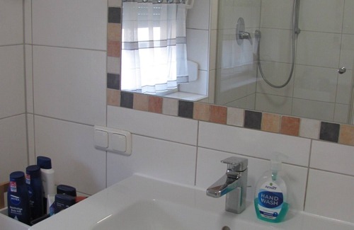 Unterallgau Apartment | Sunny, cozy vacation room with balcony in Trunkelsberg