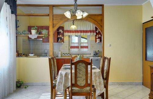 Jursici House | Sunny finca with private pool, volleyball field