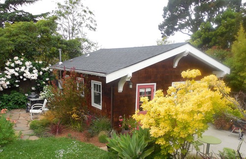 Berkeley Cottage | Sunny Garden Studio in great North Berkeley location