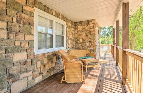 Point Pleasant Cottage | Sunny Glen Burnie Home - On-site Water Access