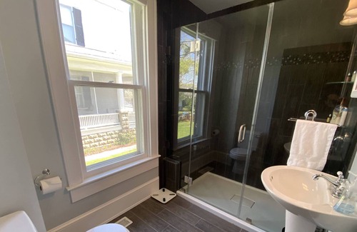 Cambridge House | Sunny Home in Cambridge Historic District