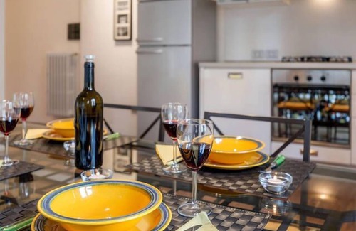 Le Cure Apartment | Sunny Open Space with Terrace close to EUI with free parking nearby!