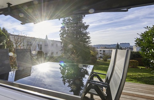 Wanne Apartment | Sunny, quiet ground floor apartment with a large terrace