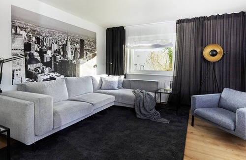Wanne Apartment | Sunny, quiet ground floor apartment with a large terrace