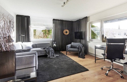 Wanne Apartment | Sunny, quiet ground floor apartment with a large terrace