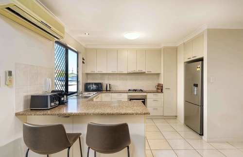 Caloundra Apartment | Sunny's Coastal Townhouse in Caloundra