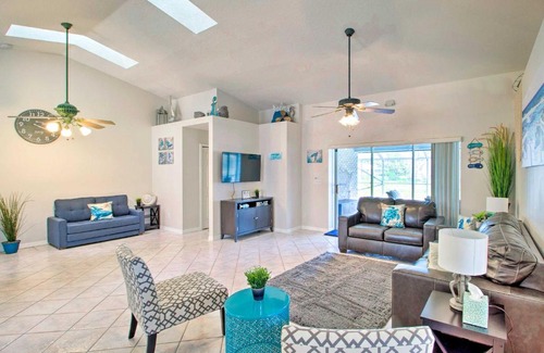 Sebastian Highlands House | Sunny Sebastian Home with Lanai about 6 Mi to Beach