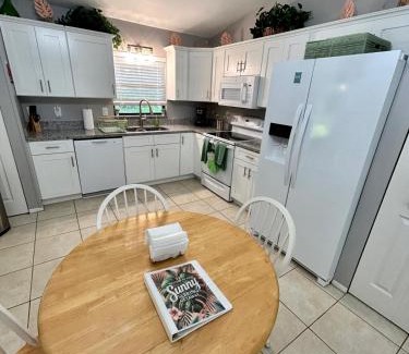 Highland Apartment | Sunny Sebring Getaway