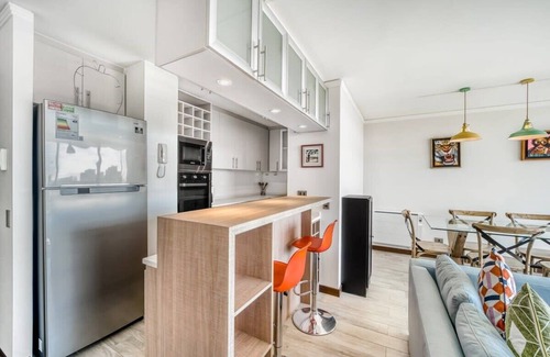 Renaca Apartment | Sunny Side 3BR W/View, 2 Parkings, Pool & Gym