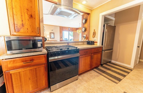 Manistique House | Sunny Side U.P.: Your Ultimate Summer Escape on Lake Michigan