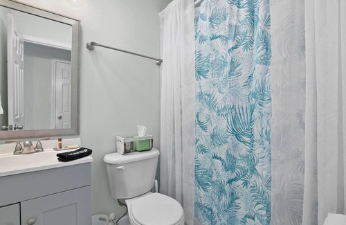 Paw Creek House | Sunny Spacious Oasis 10 min fr Whitewater Center