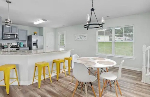 Paw Creek House | Sunny Spacious Oasis | 10 min fr Whitewater Center