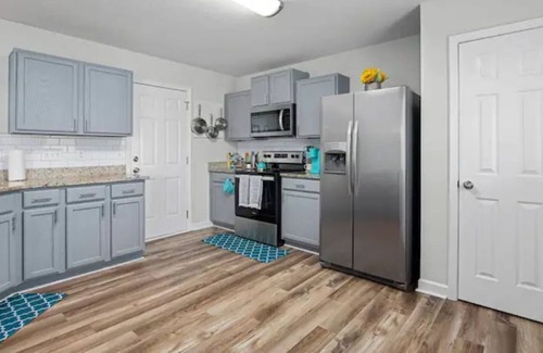 Paw Creek House | Sunny Spacious Oasis | 10 min fr Whitewater Center