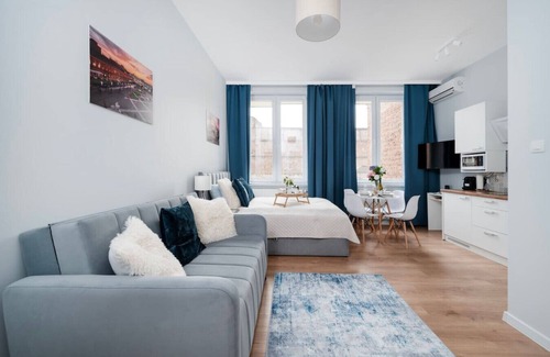 Srodmiescie Apartment | Sunny Studio Wólczańska 53 - Parking - by Rentujemy