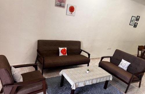 Batu Pahat House | SunnyDay Homestay -Batu Pahat Town