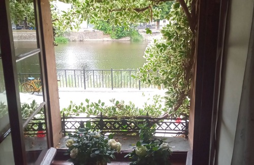 Altstadt Apartment | Sunnyside I in the heart of the city with south-facing balcony and parking space