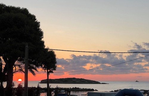 Figueretas Apartment | Sunrise and Seafront apartment in Ibiza
