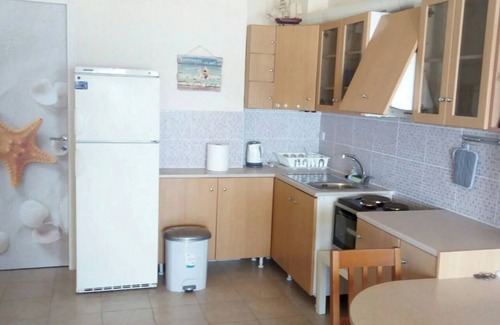 Spata-Artemida Apartment | Sunrise beach studio. Οn the beach and 15 minutes from the airport