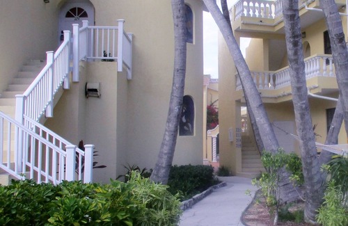 Paradise Island Villa | Sunrise Beach Villas #2. Oceanfront Villa
