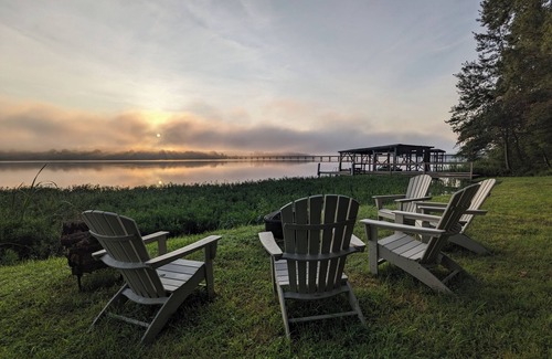Wise House | Sunrise Cottage on Lake Gaston is great for families and fishermen alike!