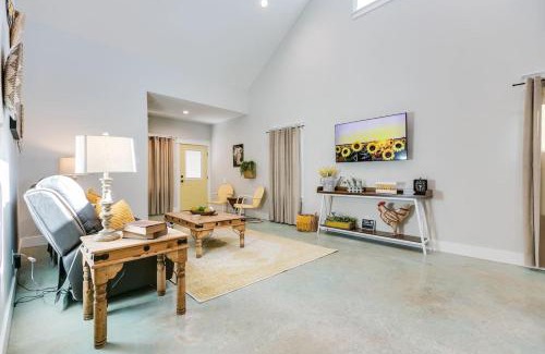 San Angelo House | Sunrise Farm with 2BR and 2 BA NEW