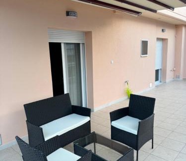 Xanthi Apartment | Sunrise Haven Suite