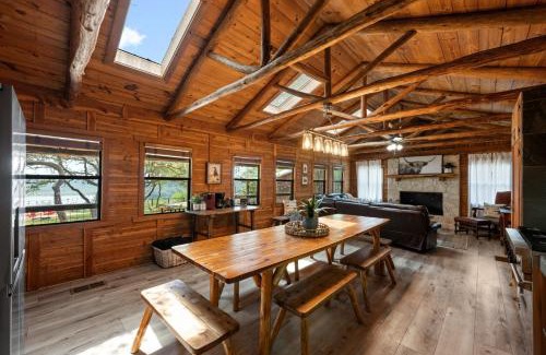 Spicewood House | Sunrise Lodge - Main Cabin