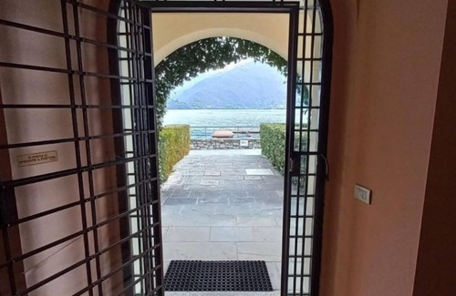Musso Apartment | Sunrise on the Lake - Larihome A59
